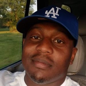 Meet your Posher, Devin